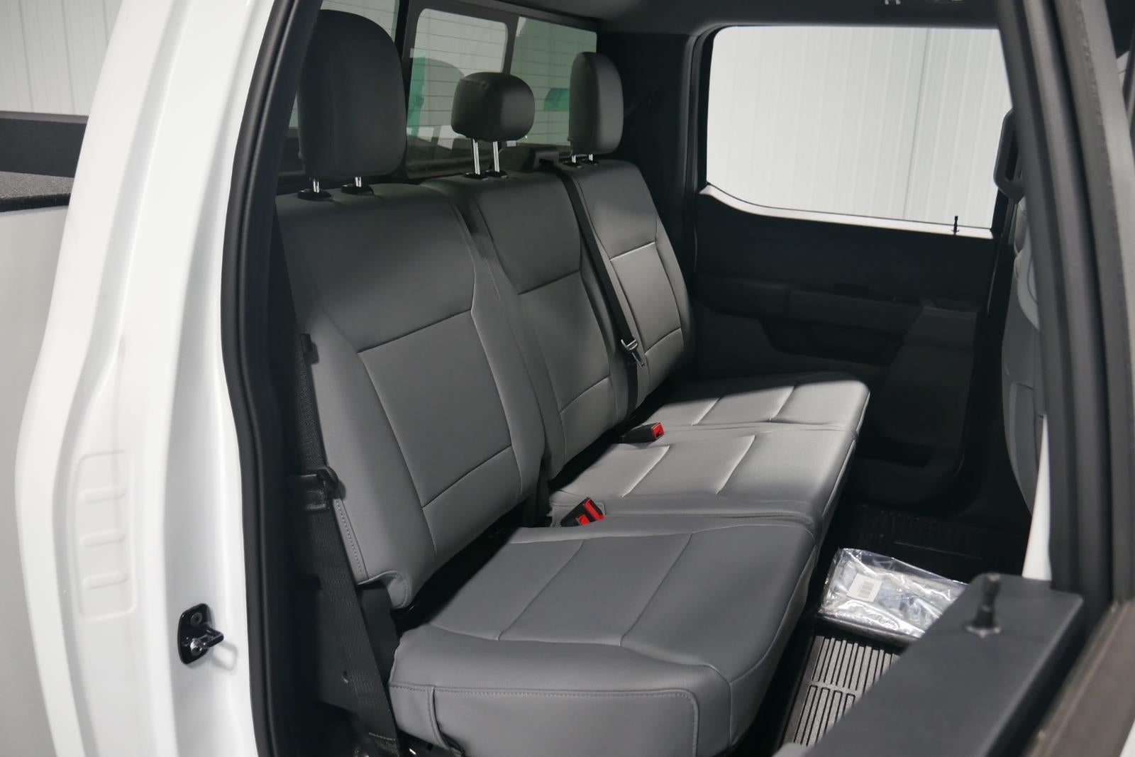 2025 Ford Chassis Cab XL