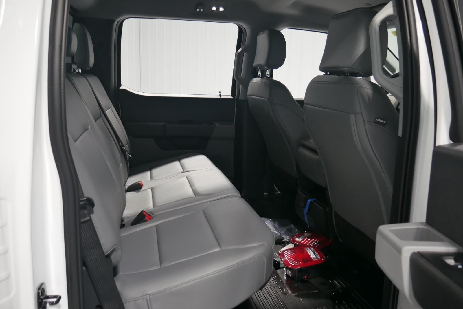 2025 Ford Chassis Cab XL