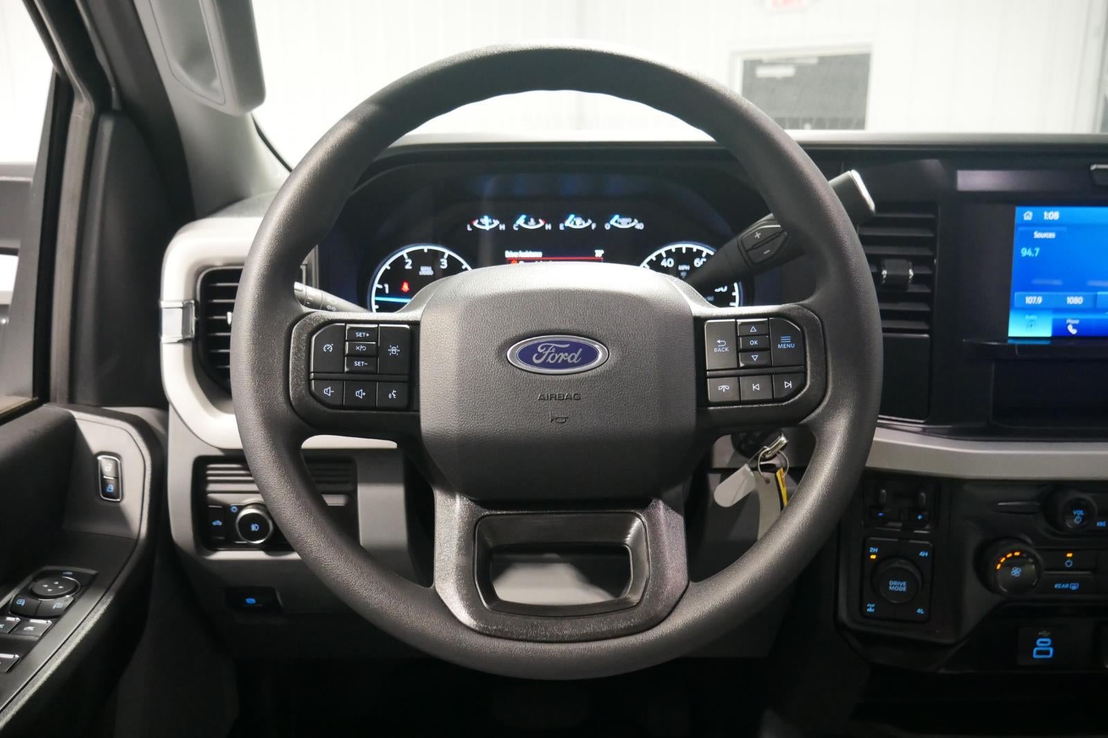 2025 Ford Chassis Cab XL