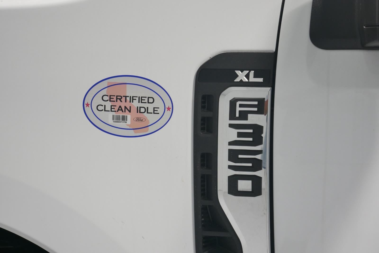 2025 Ford Chassis Cab XL