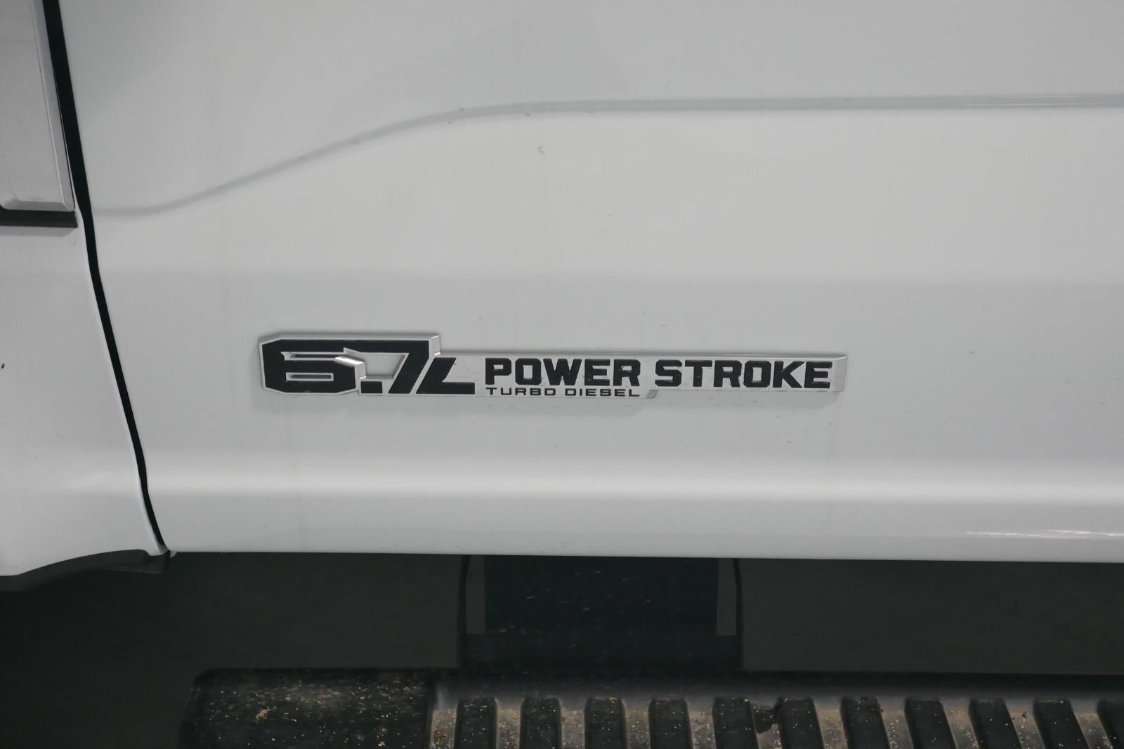 2025 Ford Chassis Cab XL