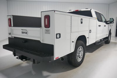 2025 Ford Chassis Cab XL