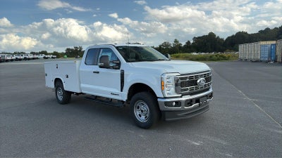 2027 Ford Super Duty F-350 SRW XL