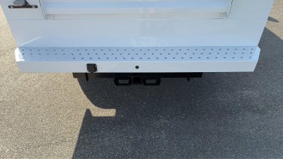 2027 Ford Super Duty F-350 SRW XL