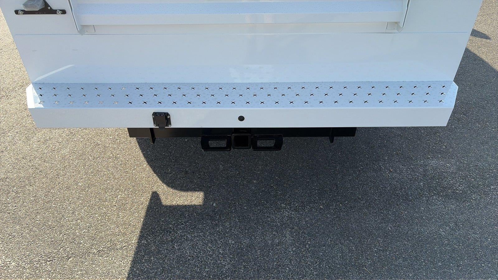 2027 Ford Super Duty F-350 SRW XL