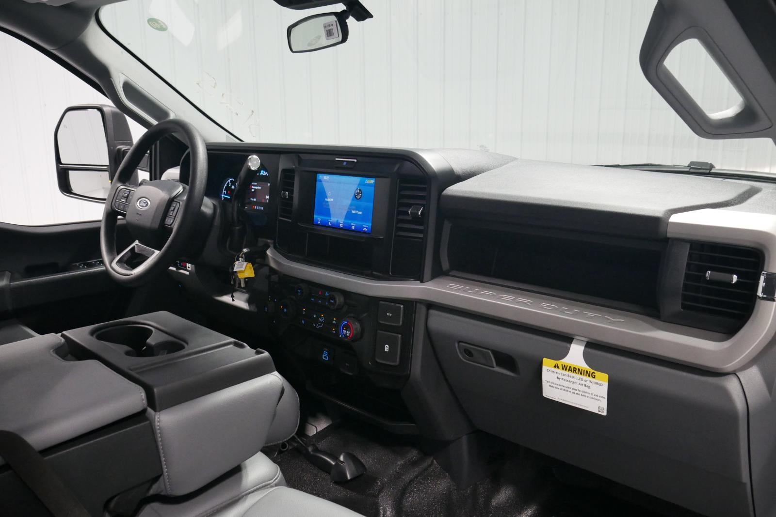 2025 Ford Super Duty F-450 DRW 9' DYNAPRO W/ BUYERS L-PAK