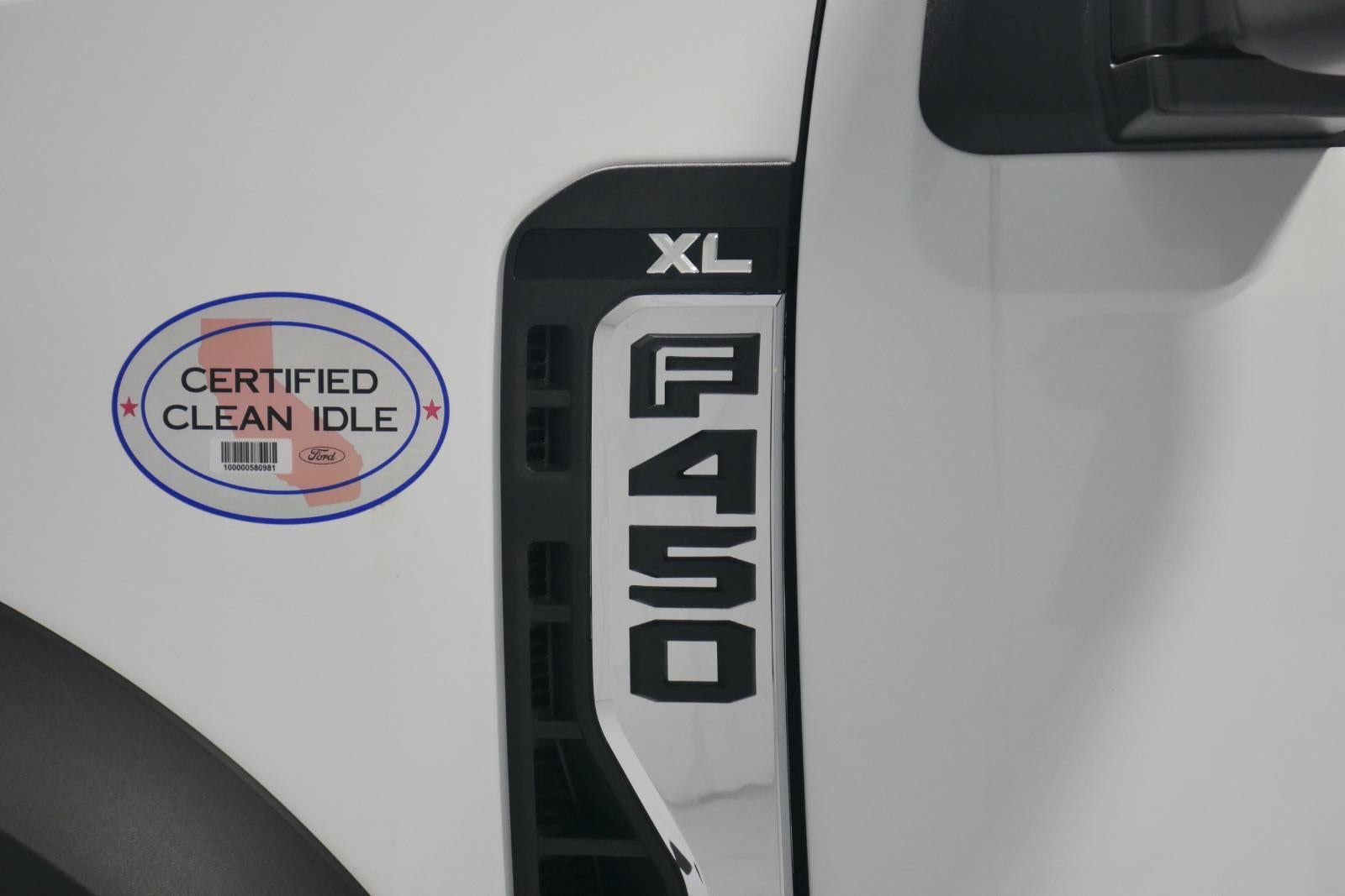 2025 Ford Super Duty F-450 DRW 9' DYNAPRO W/ BUYERS L-PAK