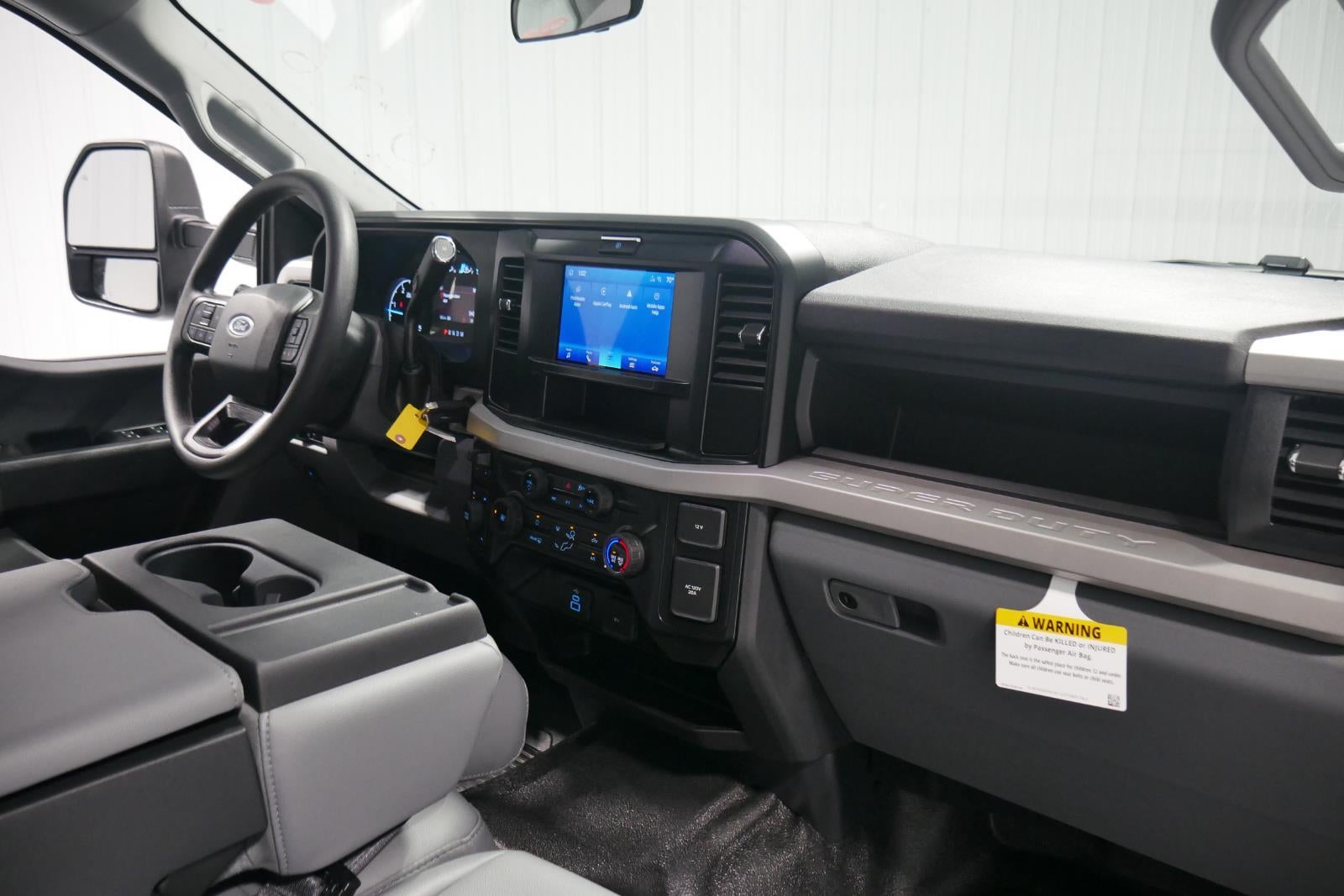 2026 Ford Chassis Cab XL