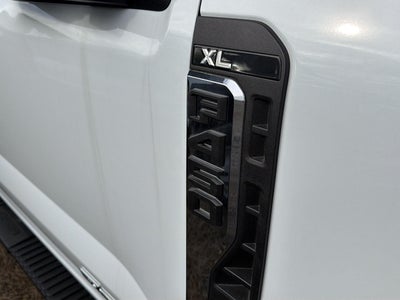 2026 Ford Chassis Cab XL