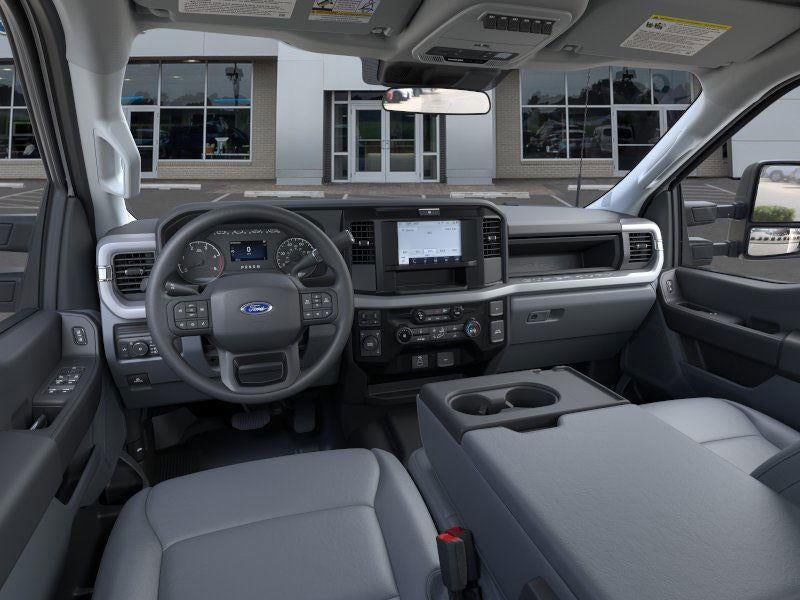2025 Ford Chassis Cab XL