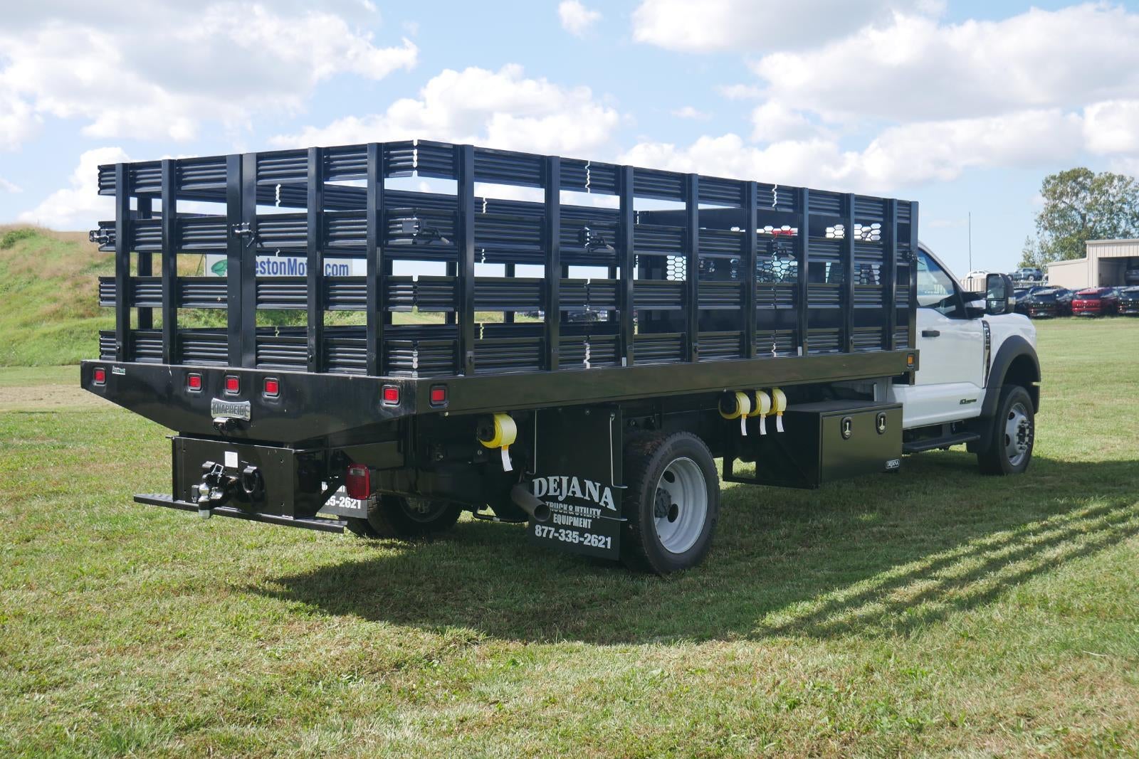 2025 Ford Super Duty F-550 DRW XL