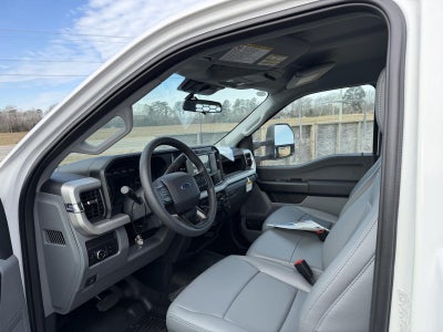 2025 Ford Chassis Cab XL