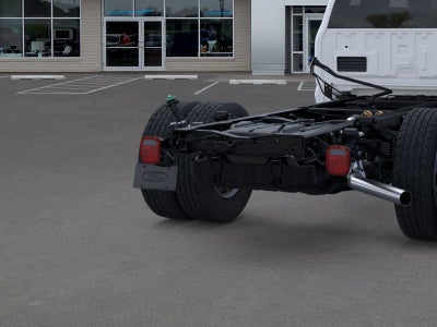 2025 Ford Super Duty F-600 DRW XL