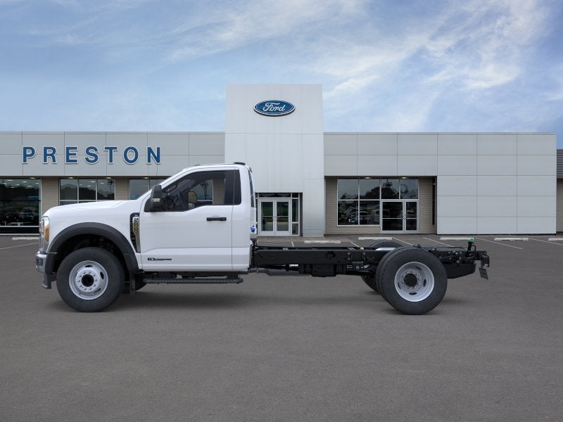 2025 Ford Super Duty F-600 DRW XL