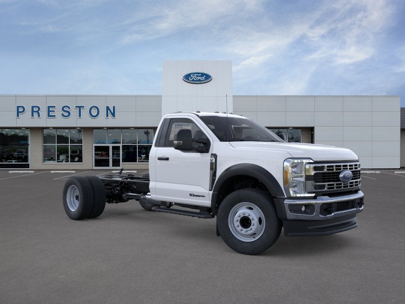 2025 Ford Super Duty F-600 DRW XL
