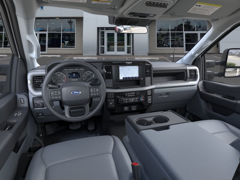 2025 Ford Super Duty F-600 DRW XL