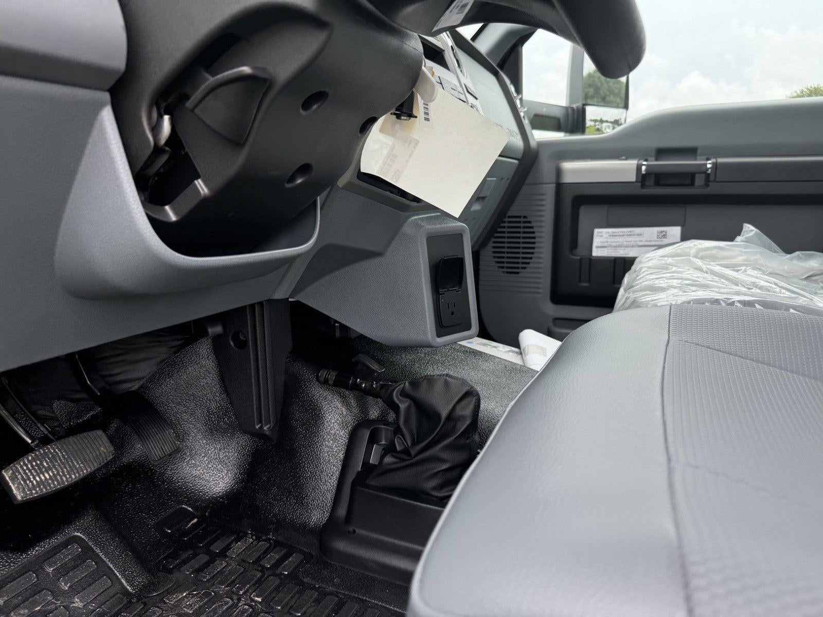 2025 Ford F-650-750 F-650 SD Gas Straight Frame