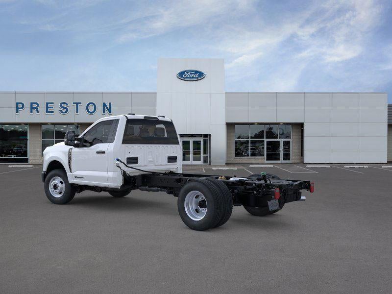 2026 Ford Chassis Cab XL
