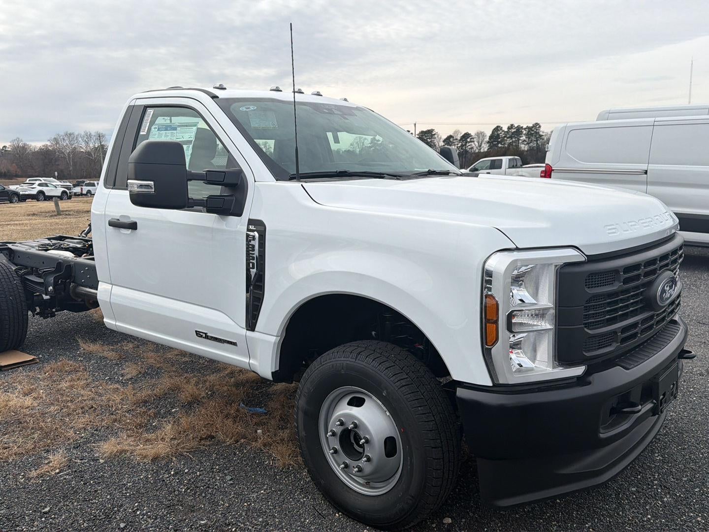 2026 Ford Chassis Cab XL