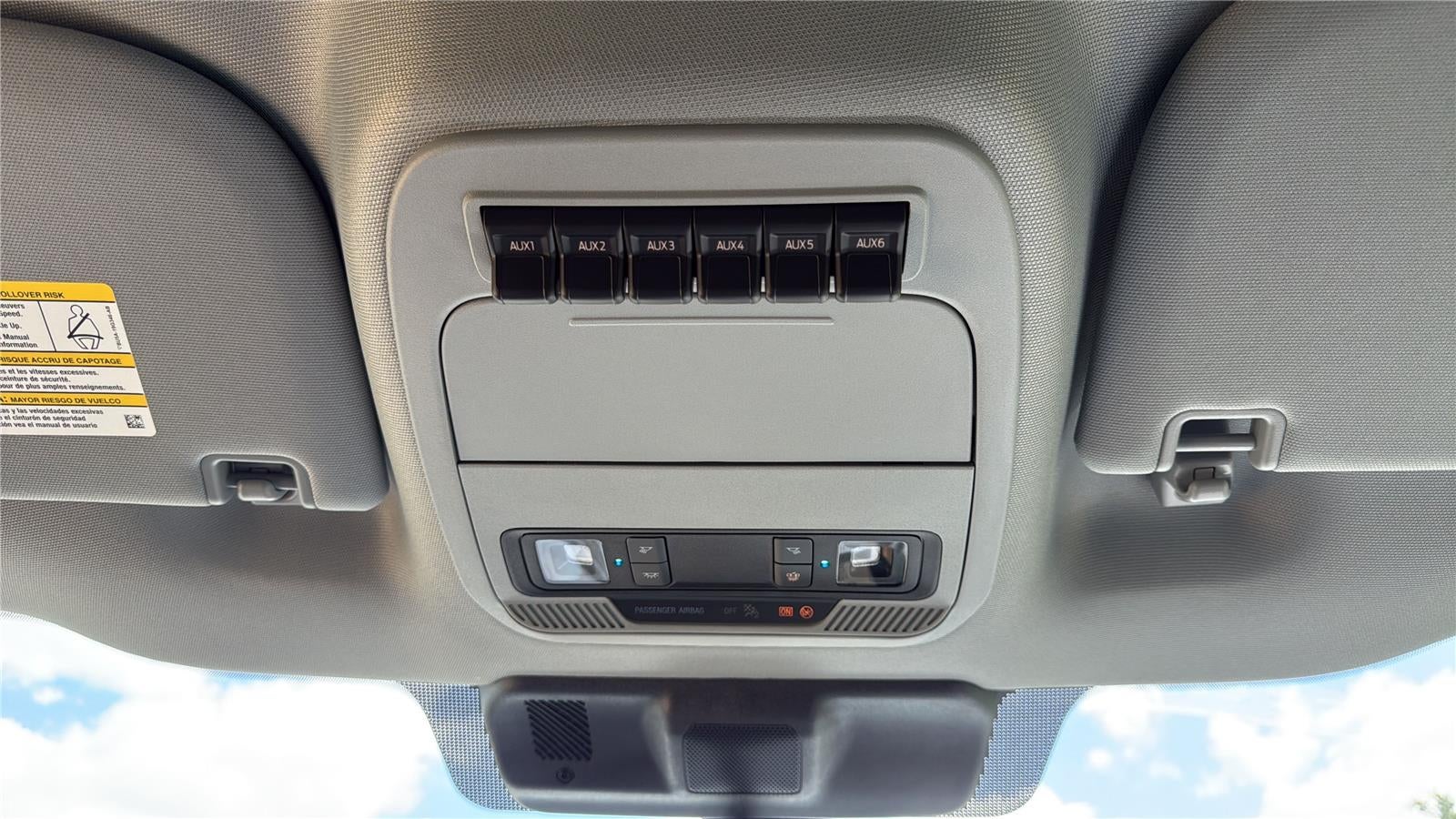 2026 Ford Super Duty F-350 DRW 9' DYNA PRO CONTRCTORS DUMP, 1/4 CAB SHIELD, FULL COMBO HITCH