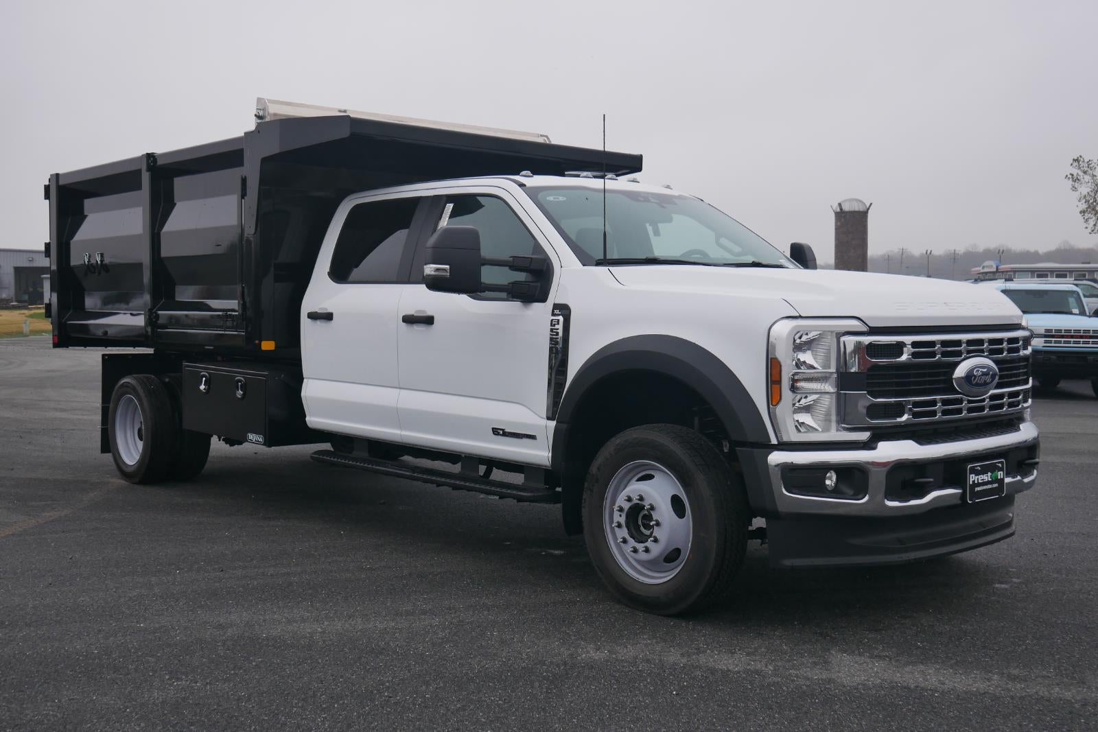 2026 Ford Super Duty F-550 DRW 12' RUGBY HEAVY DUTY LANDSCAPER, MAUNAL TARP, 48'" BARN DOORS, COMBO HITCH