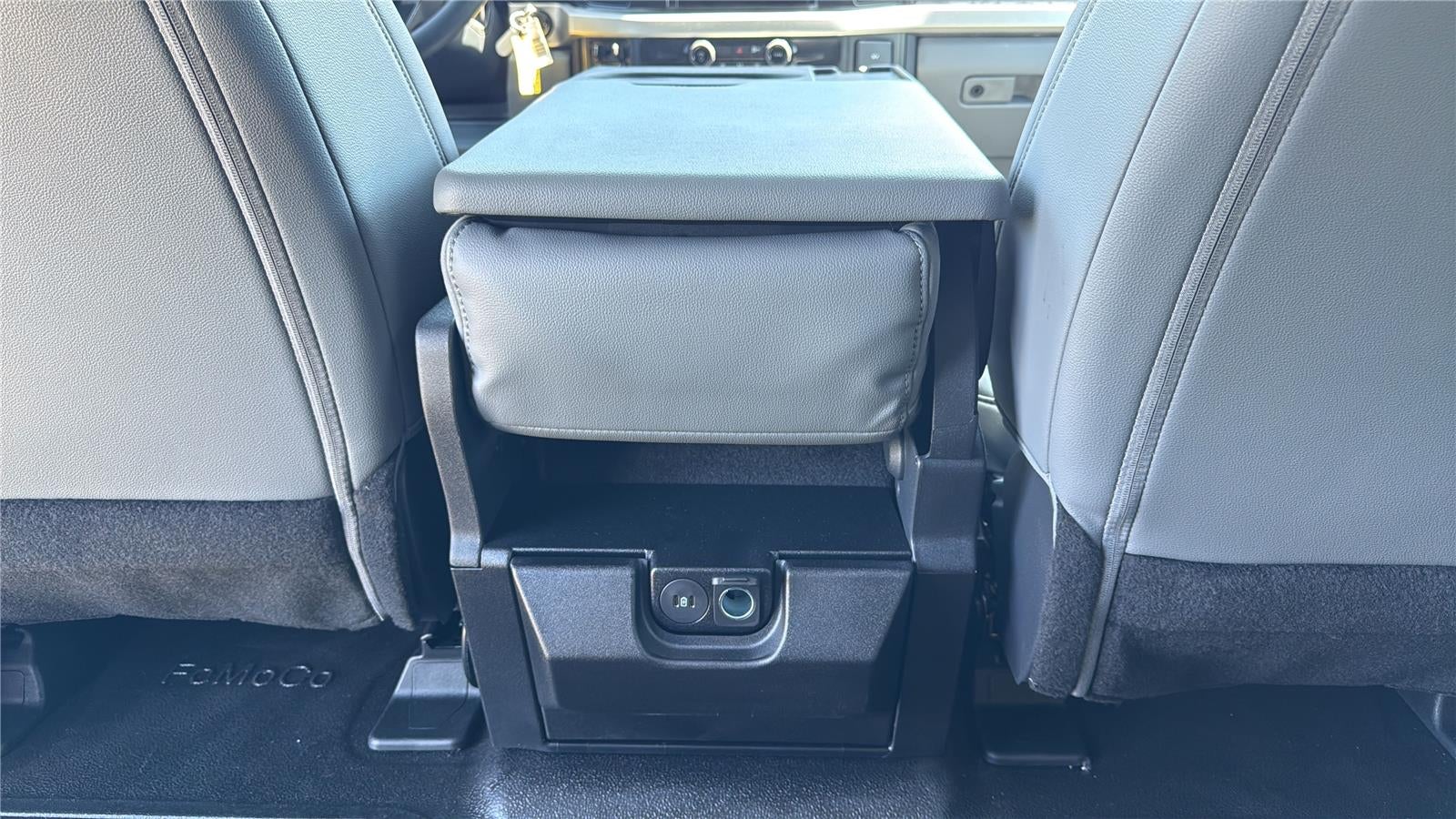 2026 Ford Super Duty F-550 DRW 12' DYNA PRO LANDSCAPE DUMP, FULL CAB SHIELD, MANUAL TARP FULL COMBO HITCH