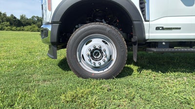 2026 Ford Super Duty F-550 Drw 12' DYNAPRO LANDSCAPE DUMP, FULL CAB SHIELD, MANUAL TARP, COMBO HITCJ, 48" UNDERBODY TOOLBOX