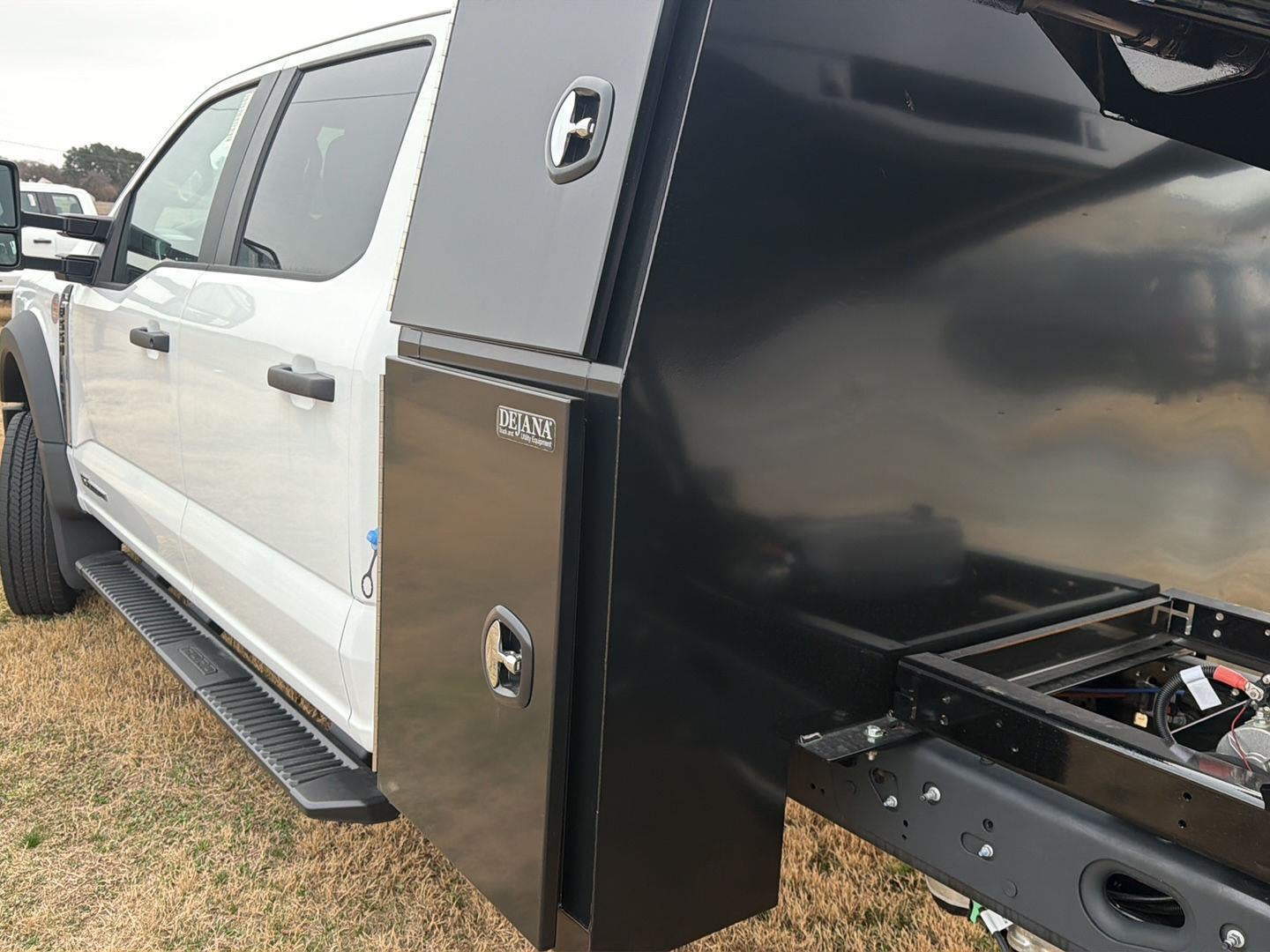 2026 Ford Super Duty F-550 DRW XL