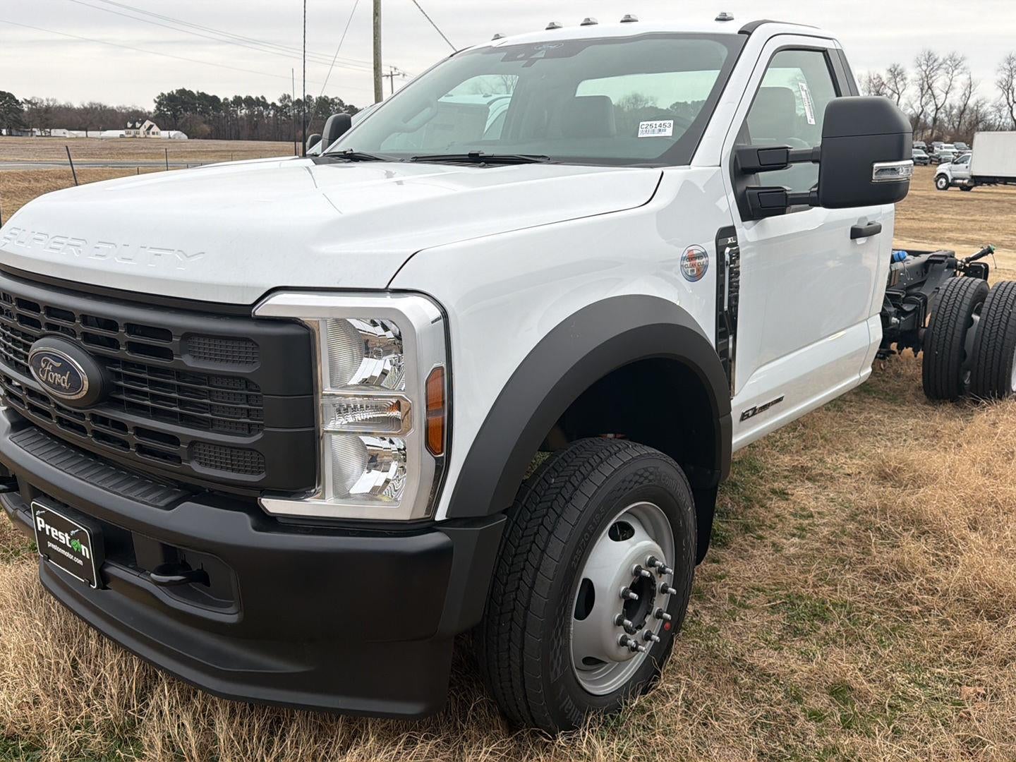 2025 Ford Super Duty F-550 DRW XL
