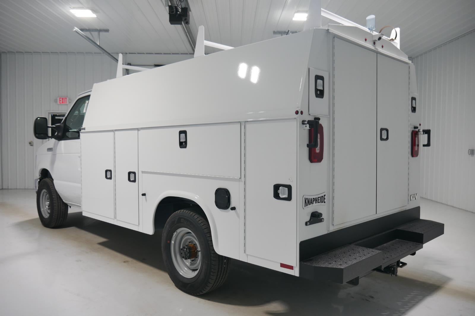 2026 Ford E-Series Cutaway E-350 10FT KNAPHEIDE KUV ENCLOSED SERVICE BODY, MASTER LOCK SYSTEM CLASS V HITCH 3 BOW LADDER RACK
