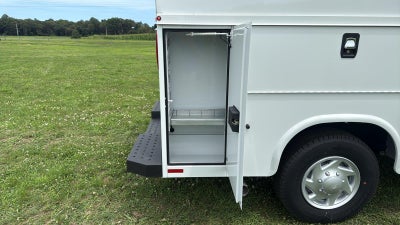 2026 Ford E-Series Cutaway KNAPHEIDE SRW UTILITY VAN KUV129SH 75.8 INTERIOR HEIGHT SOLID DOORS FACTORY BACKUP CAMERA