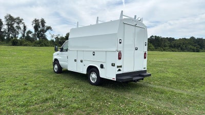 2026 Ford E-Series Cutaway KNAPHEIDE SRW UTILITY VAN KUV129SH 75.8 INTERIOR HEIGHT SOLID DOORS FACTORY BACKUP CAMERA