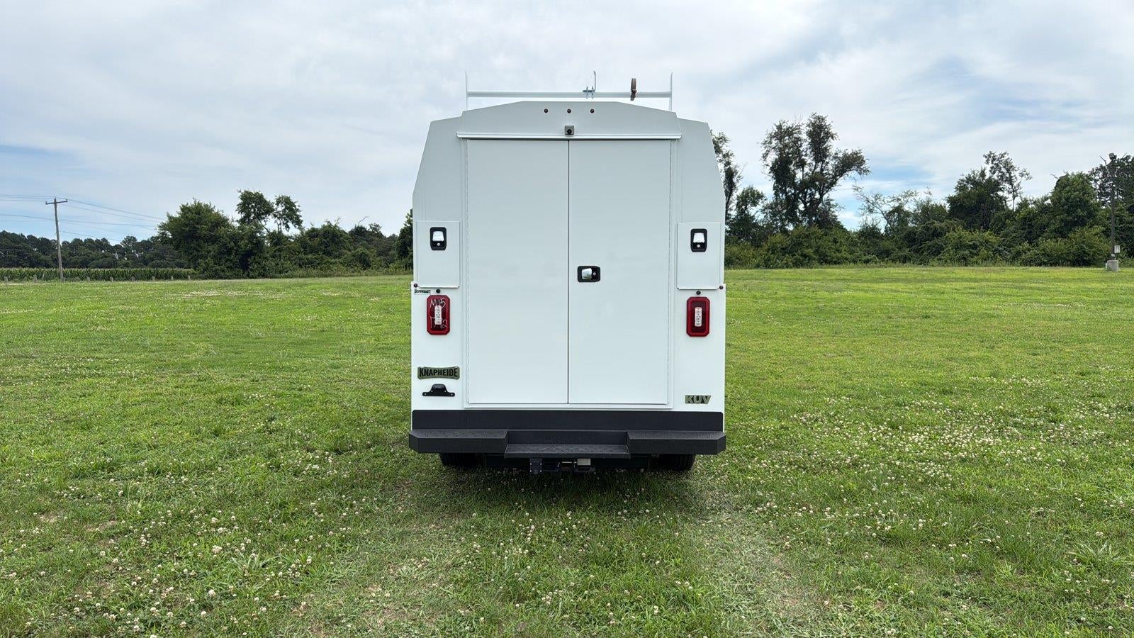 2026 Ford E-Series Cutaway KNAPHEIDE SRW UTILITY VAN KUV129SH 75.8 INTERIOR HEIGHT SOLID DOORS FACTORY BACKUP CAMERA