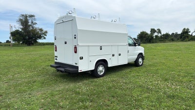 2026 Ford E-Series Cutaway KNAPHEIDE SRW UTILITY VAN KUV129SH 75.8 INTERIOR HEIGHT SOLID DOORS FACTORY BACKUP CAMERA