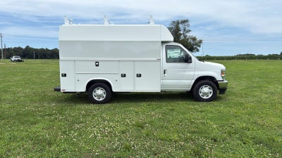 2026 Ford E-Series Cutaway KNAPHEIDE SRW UTILITY VAN KUV129SH 75.8 INTERIOR HEIGHT SOLID DOORS FACTORY BACKUP CAMERA