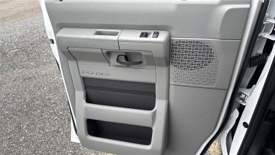 2027 Ford E-Series Cutaway E-350 SRW