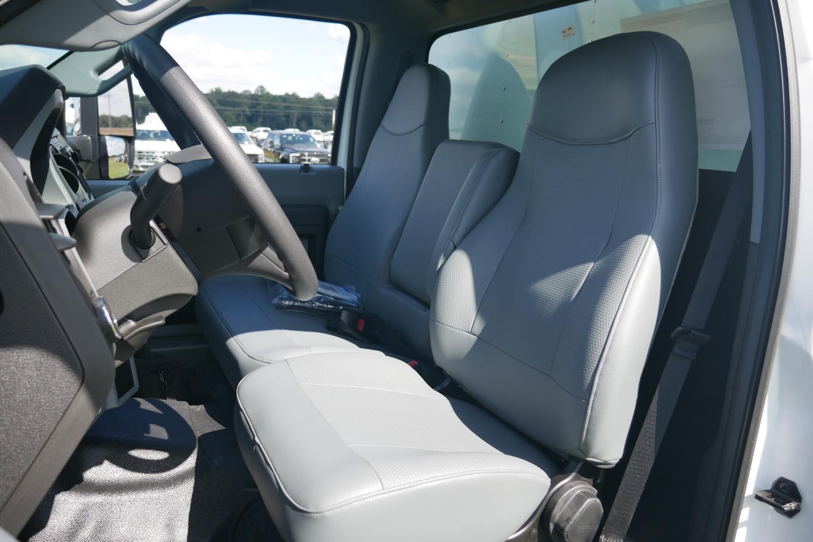 2025 Ford F-650-750 F-750 SD Diesel Straight Frame