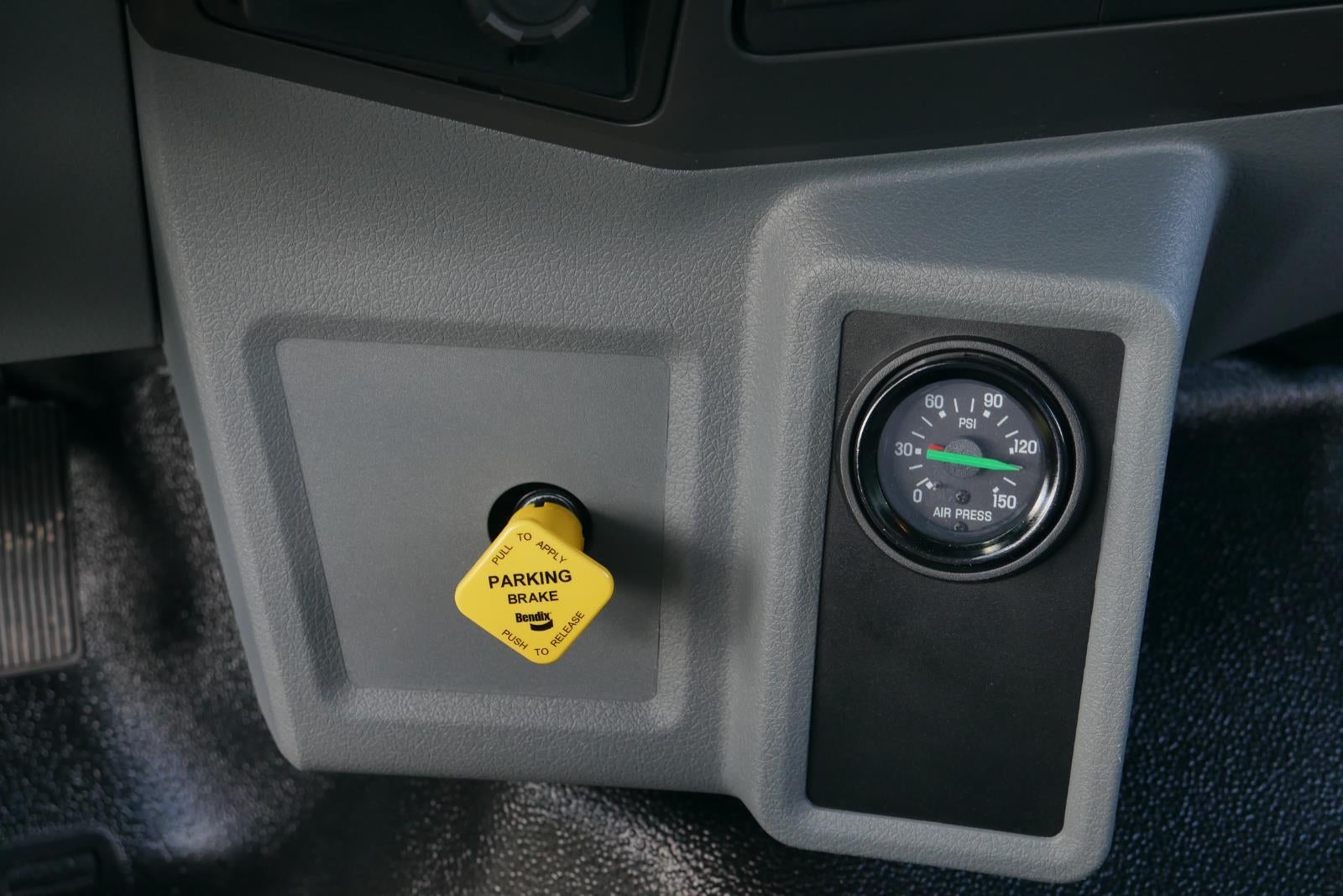 2025 Ford F-650-750 F-750 SD Diesel Straight Frame