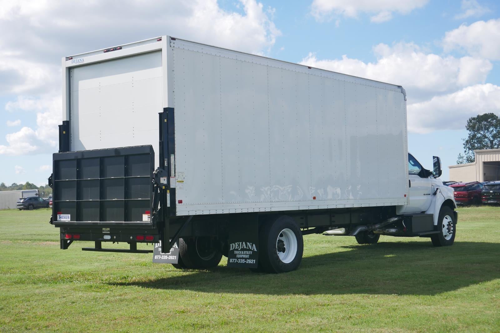 2025 Ford F-650-750 F-750 SD Diesel Straight Frame