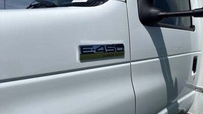 2027 Ford E-Series Cutaway Base