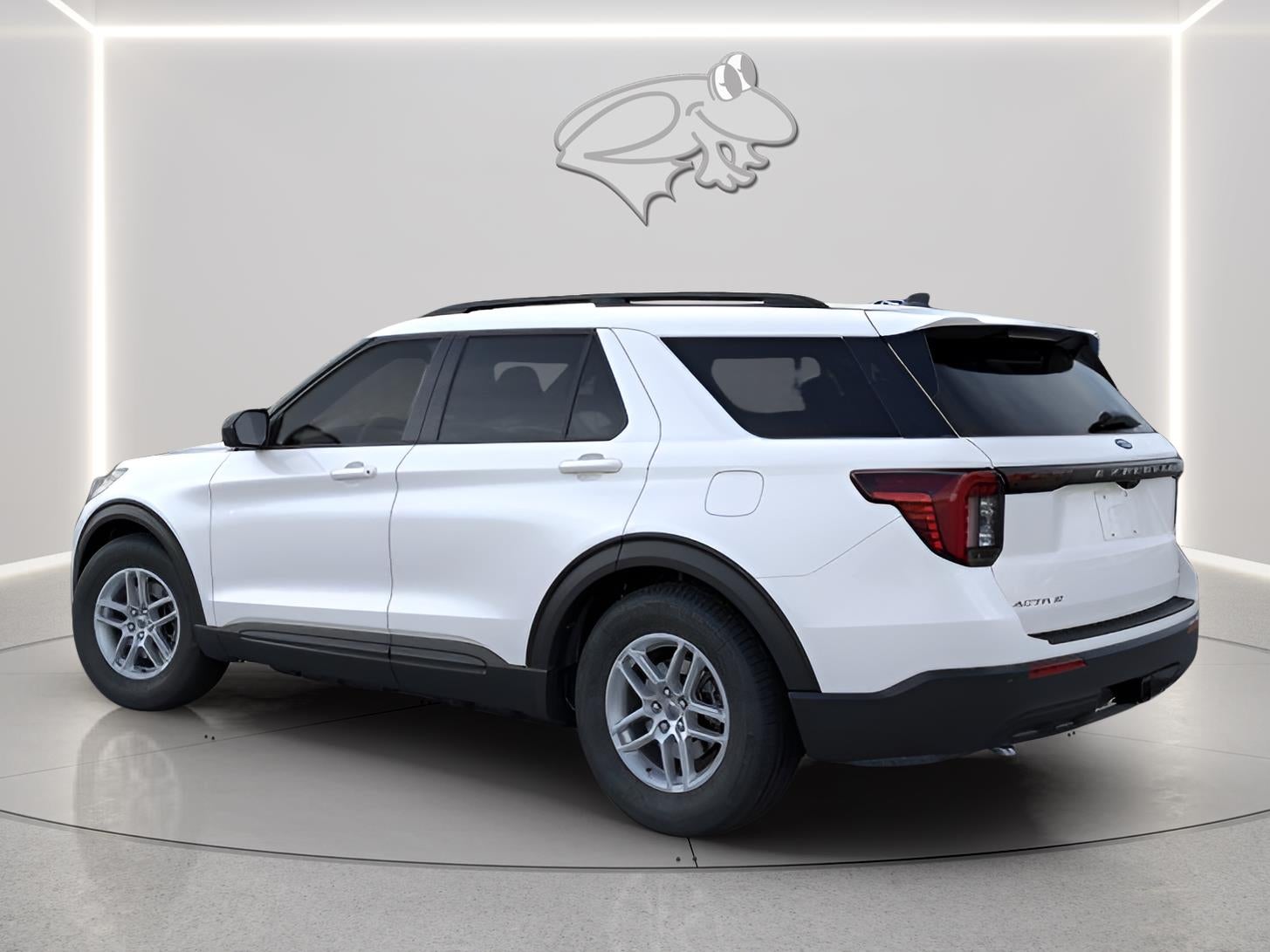 2026 Ford Explorer Xlt