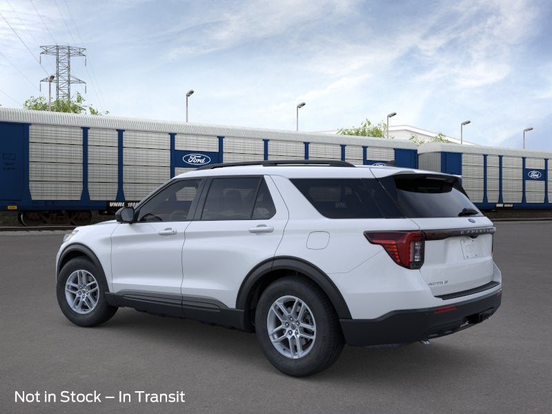 2026 Ford Explorer Xlt
