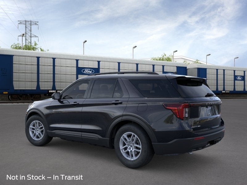 2026 Ford Explorer Xlt