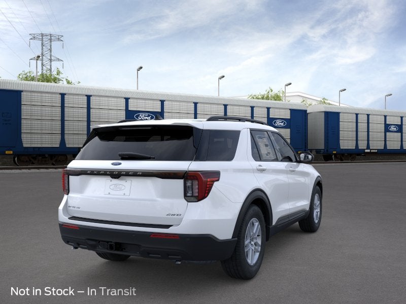 2026 Ford Explorer Xlt
