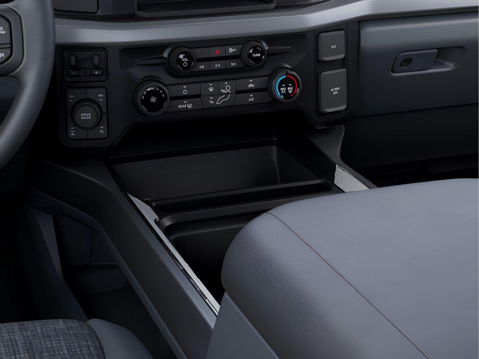 2027 Ford Super Duty F-250 XLT