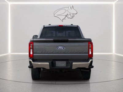 2027 Ford Super Duty F-250 XLT