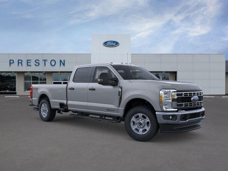 2026 Ford Super Duty XLT