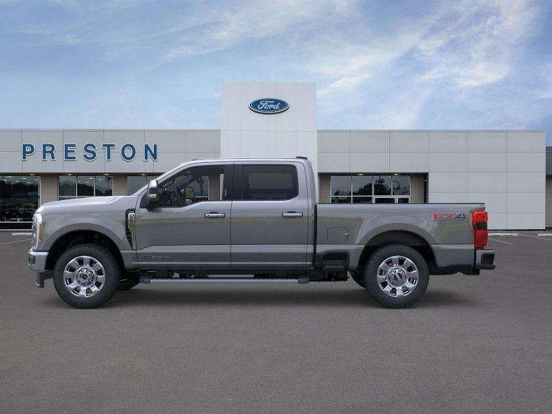 2026 Ford Super Duty LARIAT