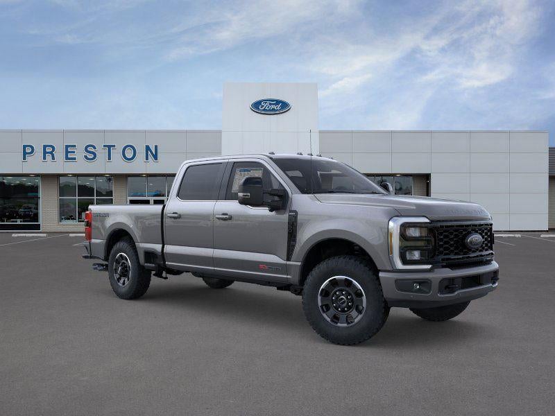 2026 Ford Super Duty LARIAT