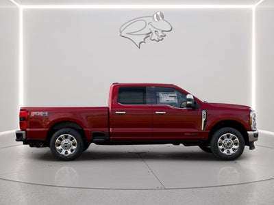 2027 Ford Super Duty F-350 Lariat